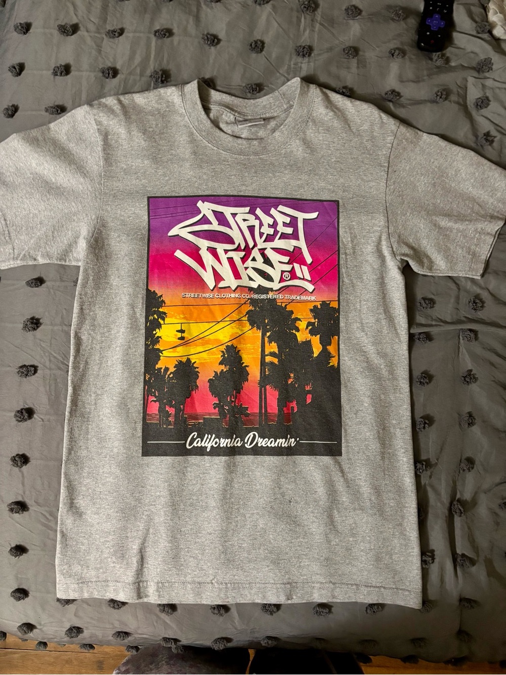 Streetwise Gray 'California Dreamin' Graphic Tee